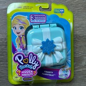 Kids Toy - Polly Pocket Hidden Hideouts Frosty Fairytale Compact